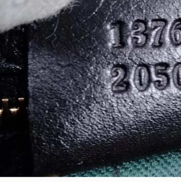 GUCCI Guccissima Medium Pelham Shoulder Bag & Wallet - Picture 2 of 9